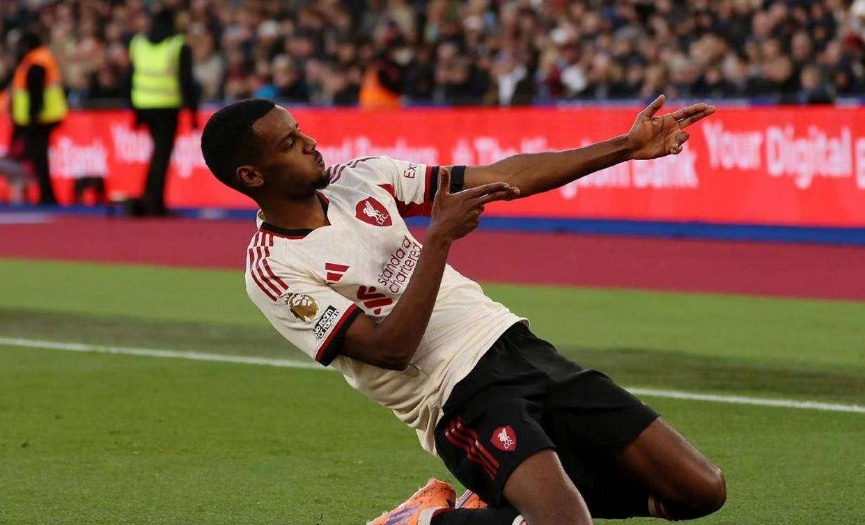 红牌+绝平！切尔西少打1人暴揍阿森纳，英超积分榜出炉