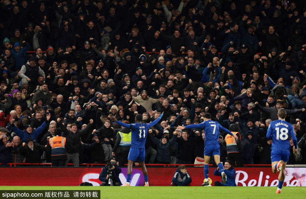 2026世界杯下注-阿沃尼伊的绝妙表现：一条龙破门引领诺丁汉森林战胜布伦特福德